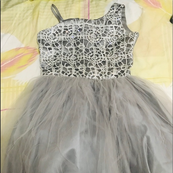 Gray gown sweet 16,quinceañera,braidsmaid,prom. - Picture 1 of 3